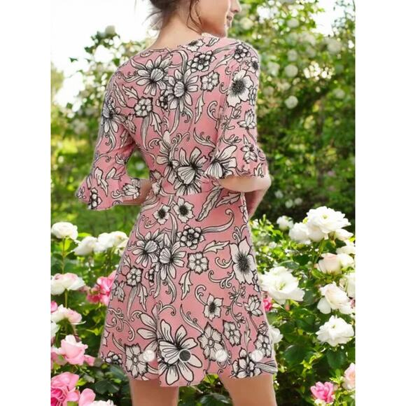 (50% OFF) NWT For Love & Lemons Ayla Laced Up Dress in Pink Print S MSRP $250 - Picture 3 of 8